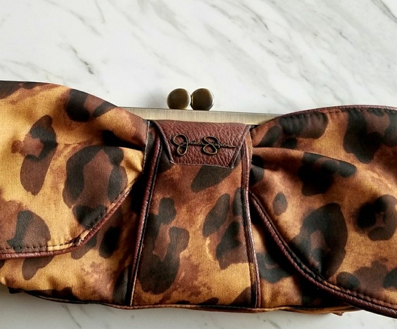Jessica Simpson Handbags - HOST PICK Jessica Simpson Cheetah Clutch
